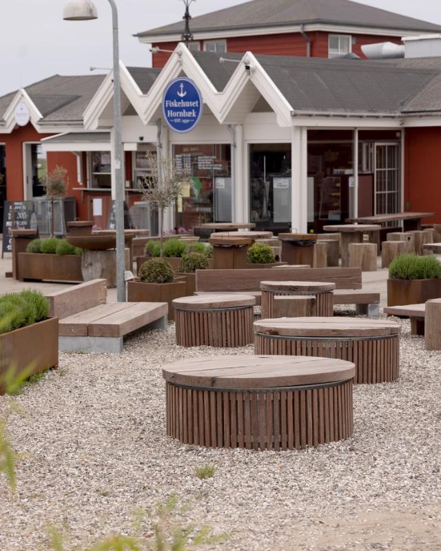 ELARA bench