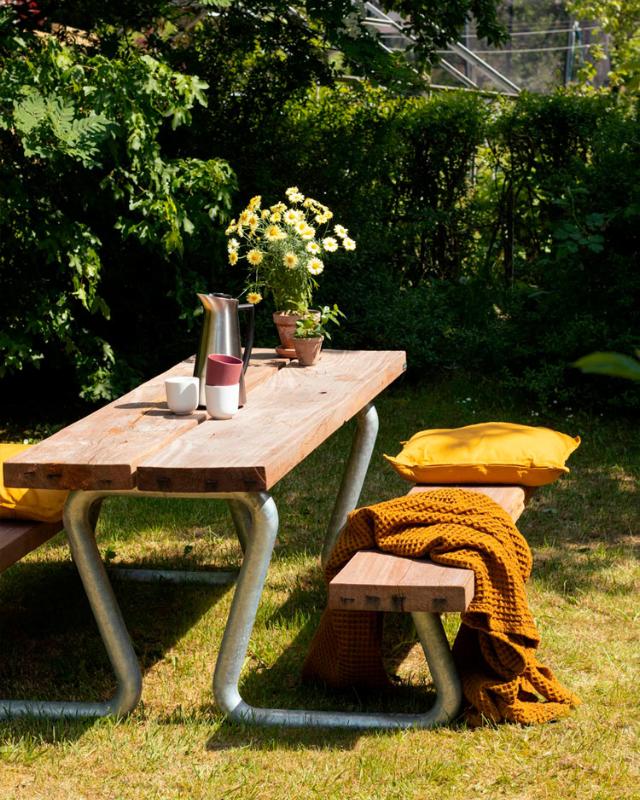 OMEGA outdoor dining set