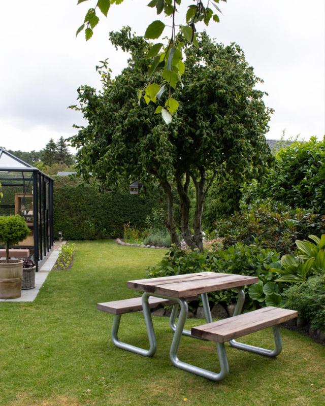 OMEGA outdoor dining set