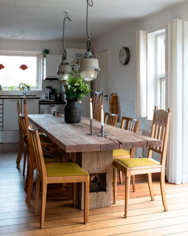 GAIA plank table