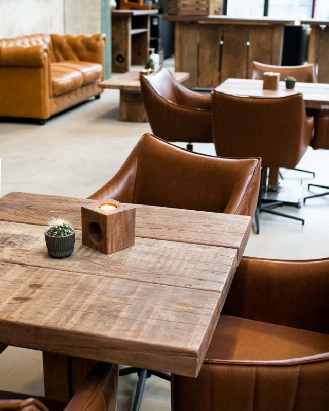 KVATRO café table 