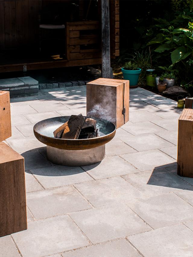 4 ways to use a fire pit in the garden