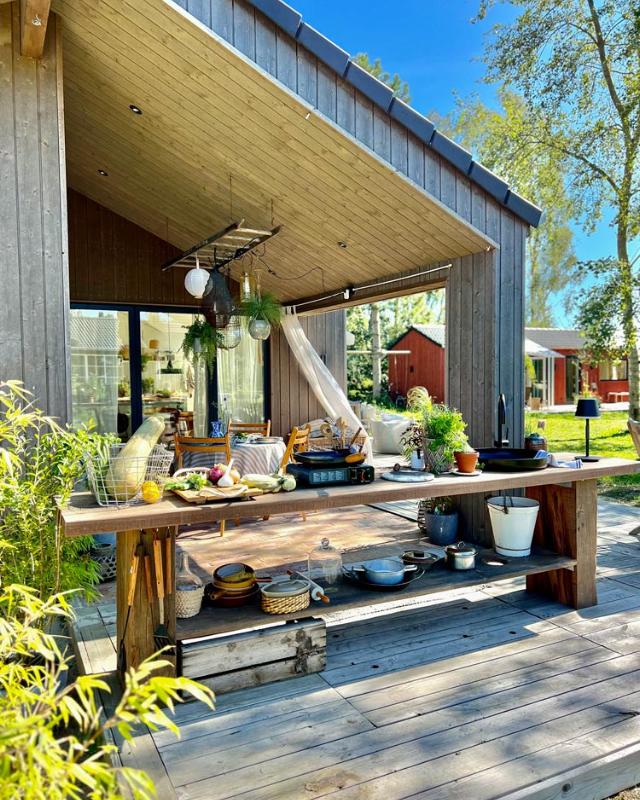 NOR outdoor kitchen with sink